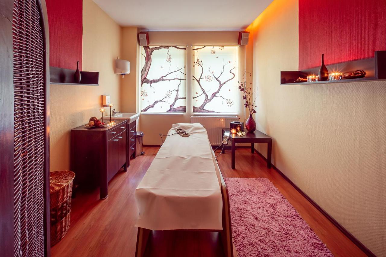 Baginscy Spa Поберово Екстериор снимка